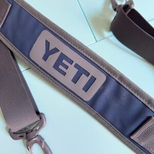 YETI Hopper Shoulder Replacement Strap Navy
